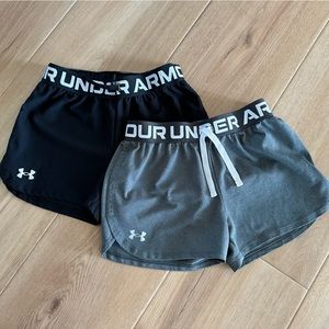 Girls Under Armour Shorts - 2 pack (Youth M)